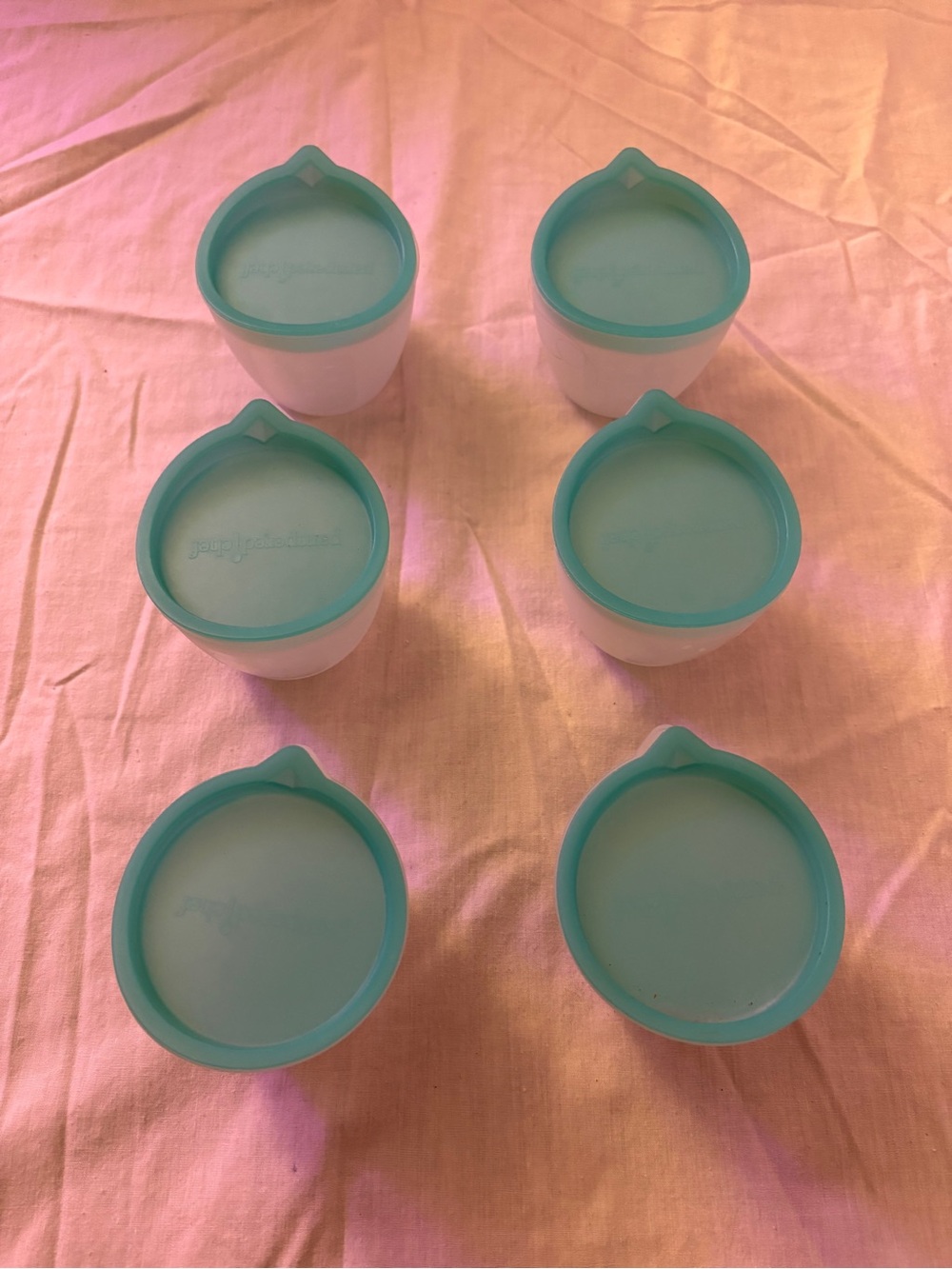 Pampered Chef Silicone Snack Cups with Teal Lids - 6 - Picture 2 of 3